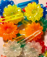 Primary color flower barrettes with sheen