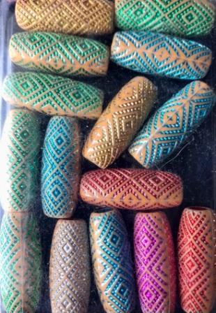 multicolor decrative barrel beads with large hole