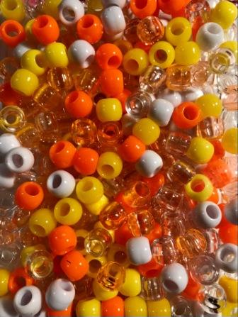 shades of yellow and orange medium hair beads